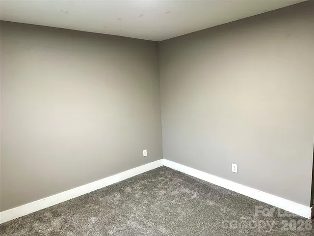 $1,720 | 110 Carpenter Street, Lincolnton, NC 28092