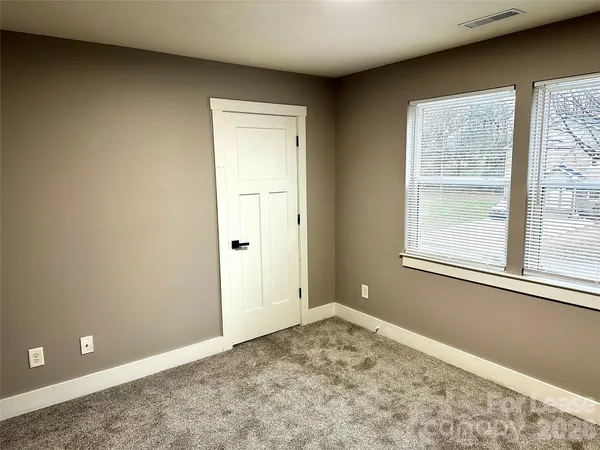 $1,650 | 110 Carpenter Street, Lincolnton, NC 28092