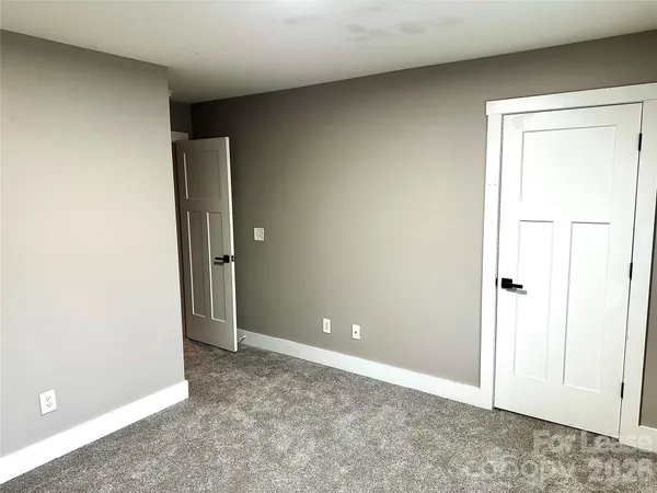 $1,665 | 110 Carpenter Street, Lincolnton, NC 28092