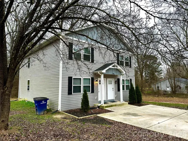 $1,720 | 110 Carpenter Street, Lincolnton, NC 28092