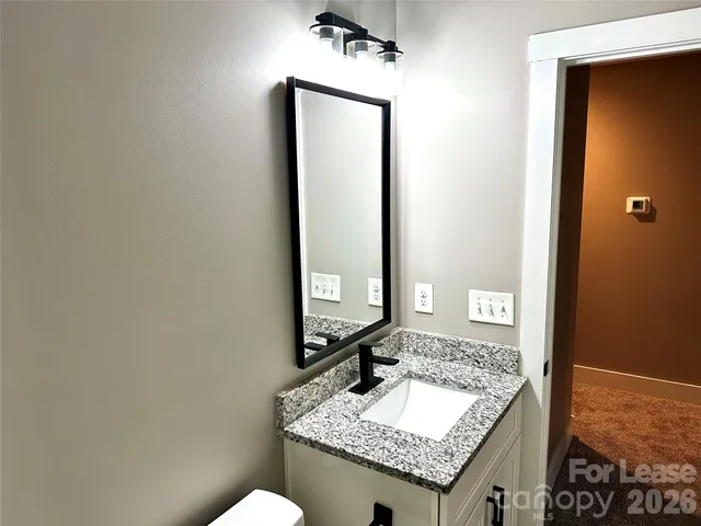 $1,720 | 110 Carpenter Street, Lincolnton, NC 28092