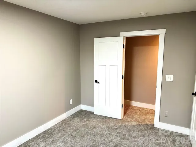 $1,720 | 110 Carpenter Street, Lincolnton, NC 28092