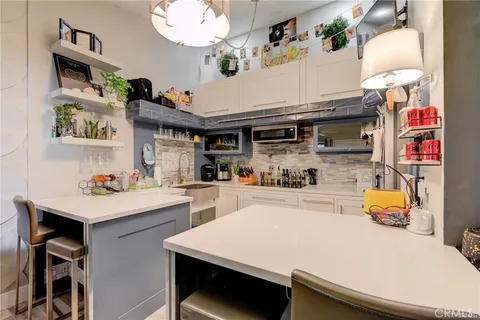 $3,650 | 824 Camino Real, Unit 204, Redondo Beach, CA 90277