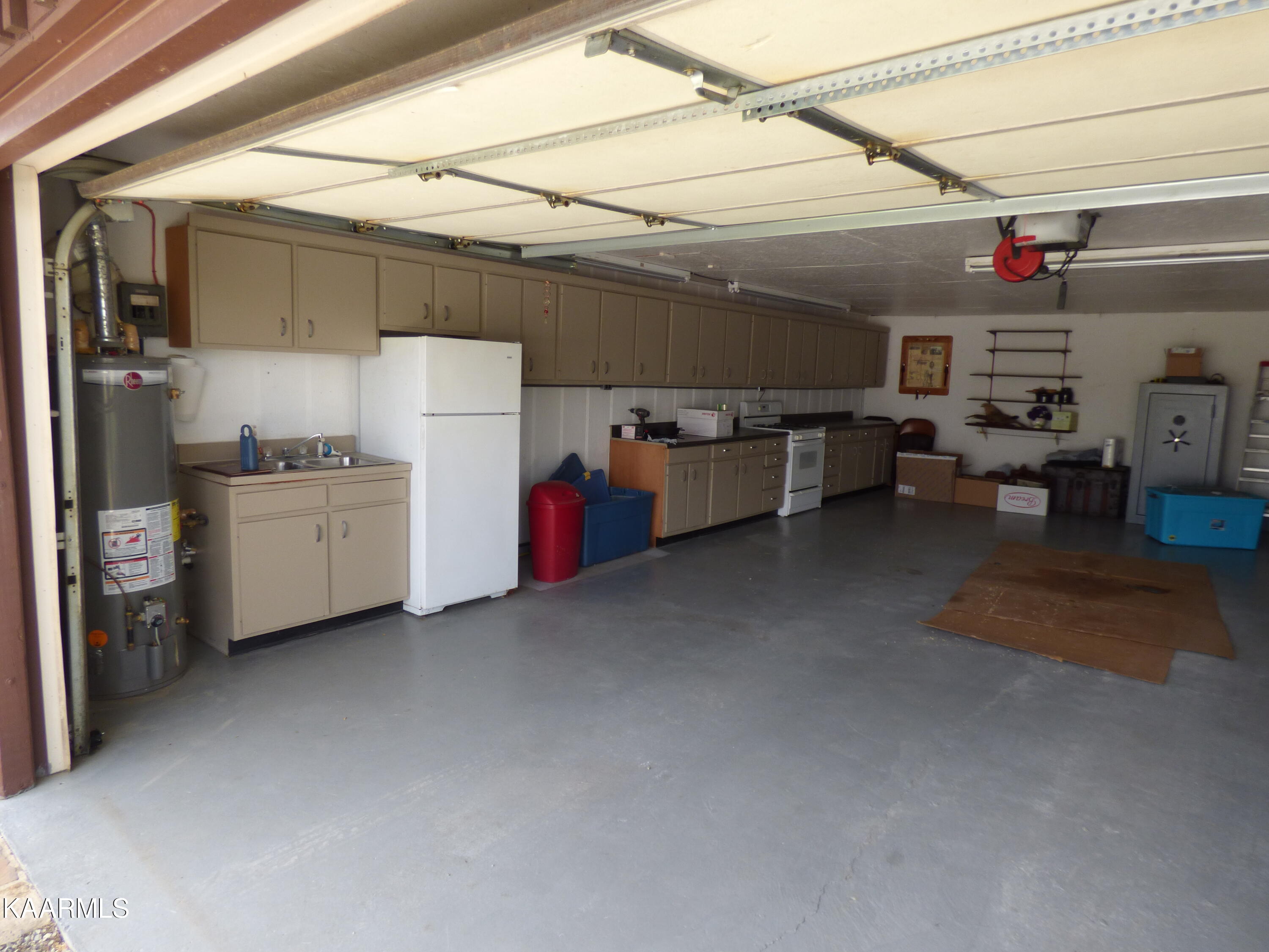 875 Hillendale Road Crossville, TN 38572 - Photo 31 of 40 P1050893