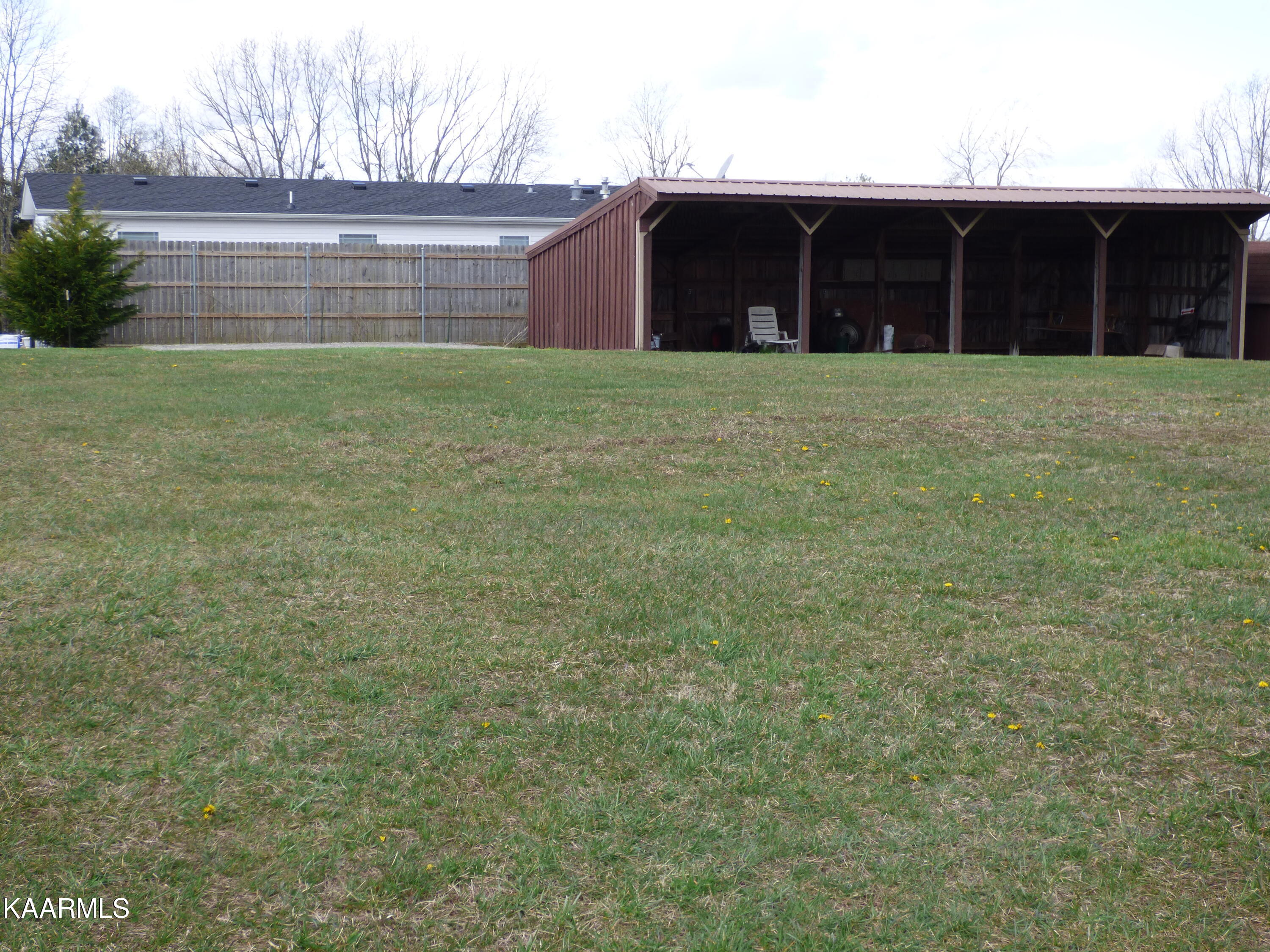 875 Hillendale Road Crossville, TN 38572 - Photo 33 of 40 P1050855