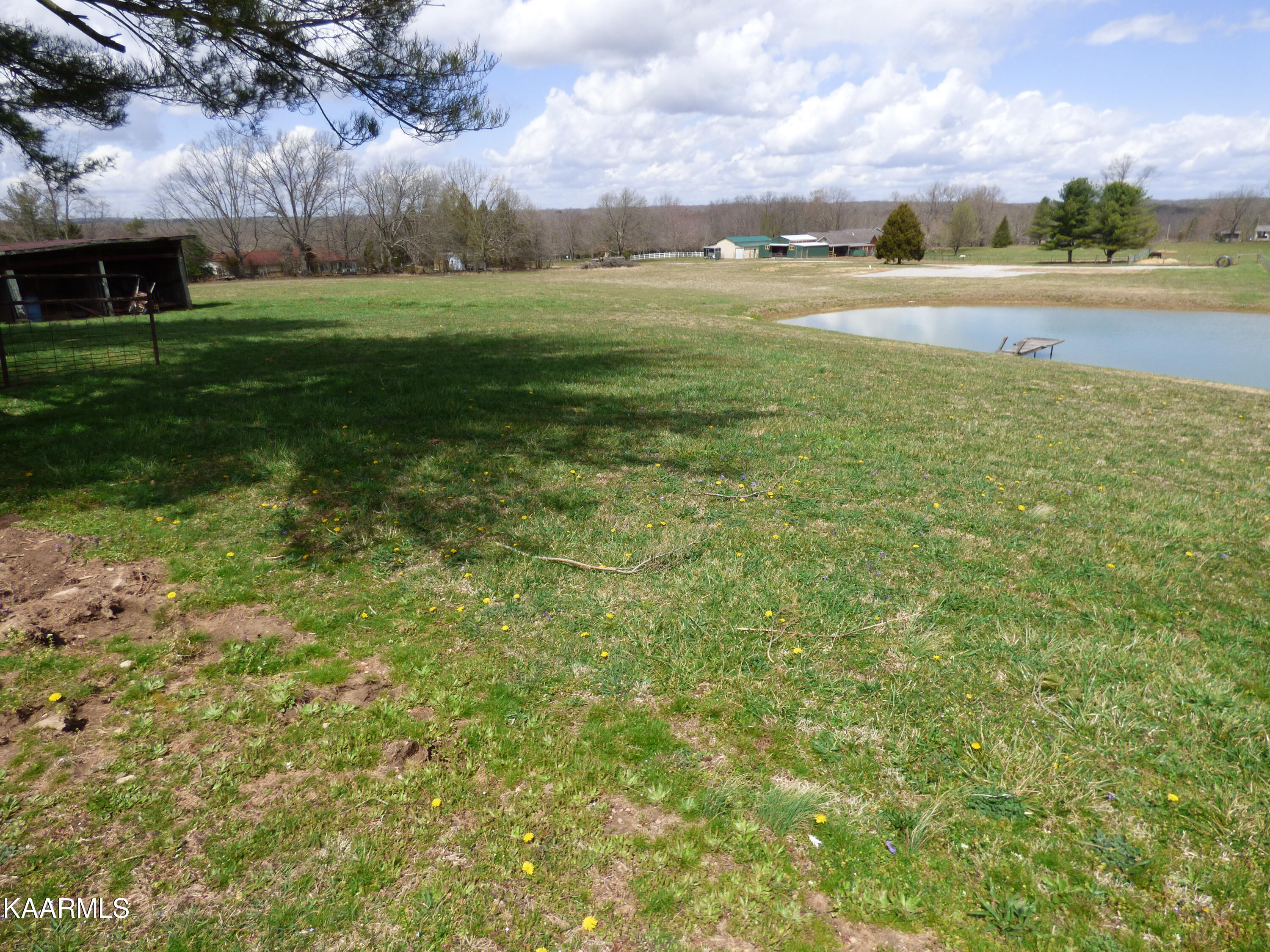 875 Hillendale Road Crossville, TN 38572 - Photo 35 of 40 P1050857