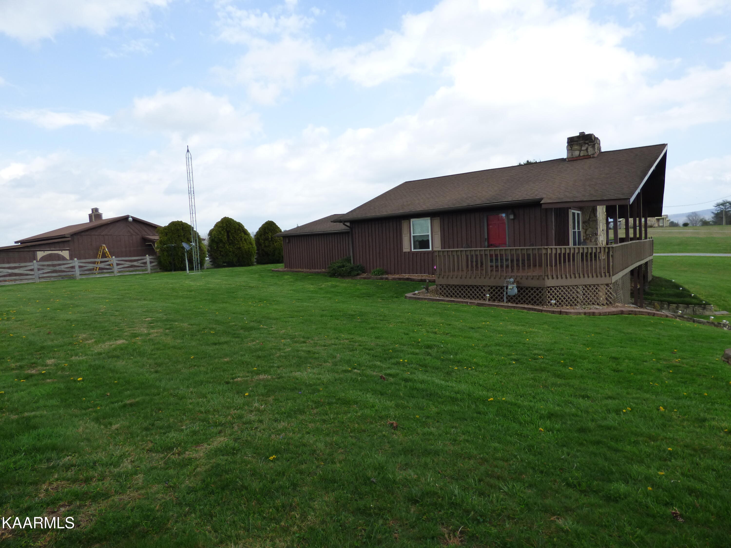875 Hillendale Road Crossville, TN 38572 - Photo 36 of 40 P1050848