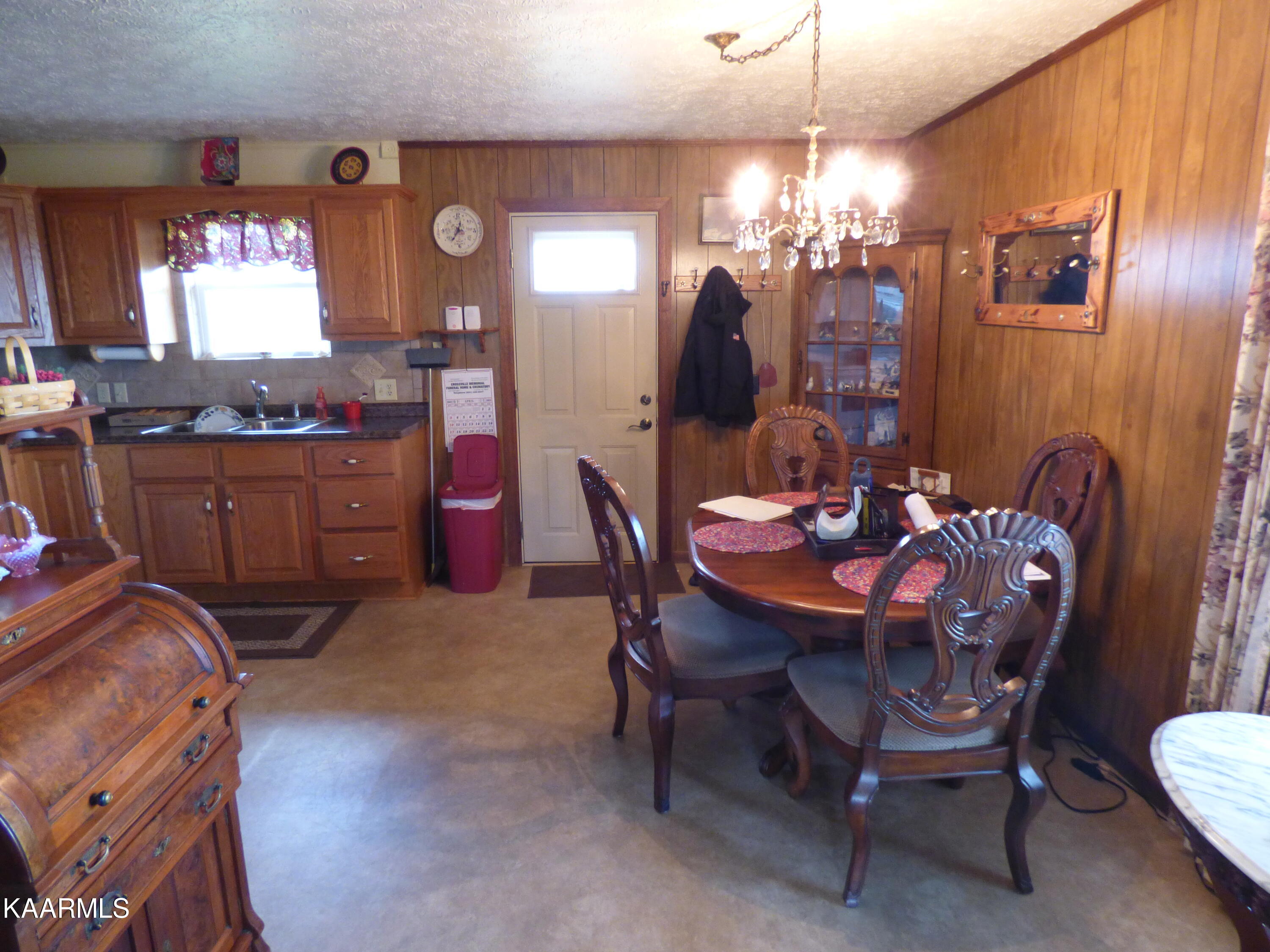 875 Hillendale Road Crossville, TN 38572 - Photo 5 of 40 P1050861