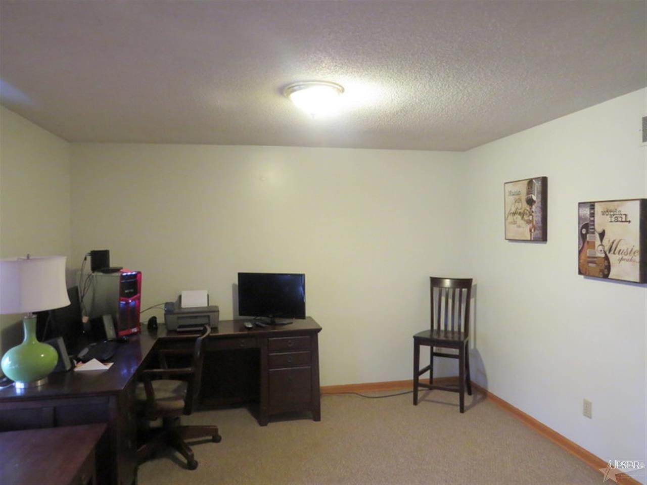115 Ridgeview Place Bluffton, IN 46714 - Photo 3 of 28 Gallery Image 3