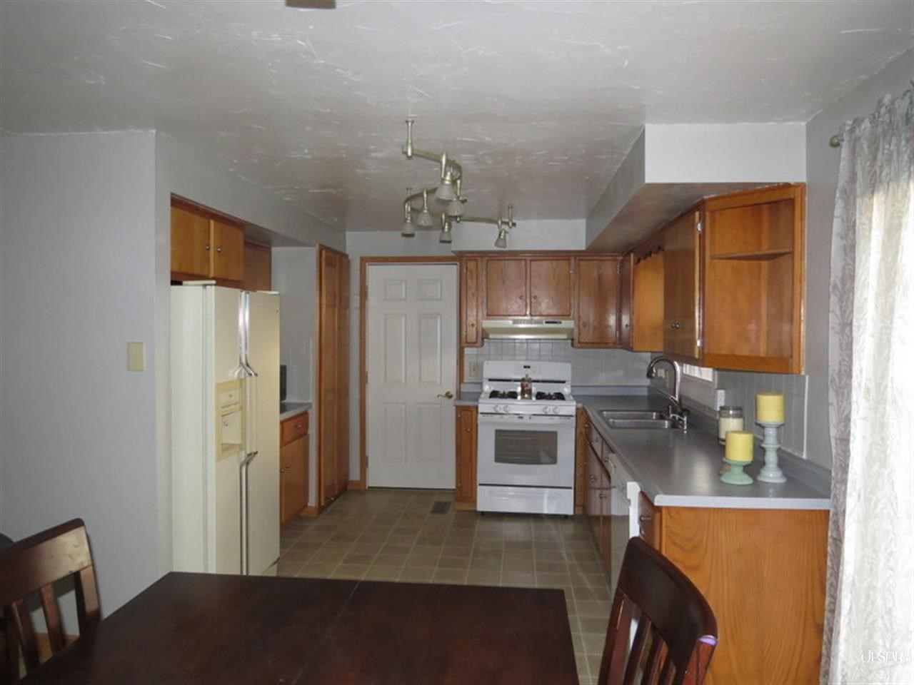 115 Ridgeview Place Bluffton, IN 46714 - Photo 6 of 28 Gallery Image 6