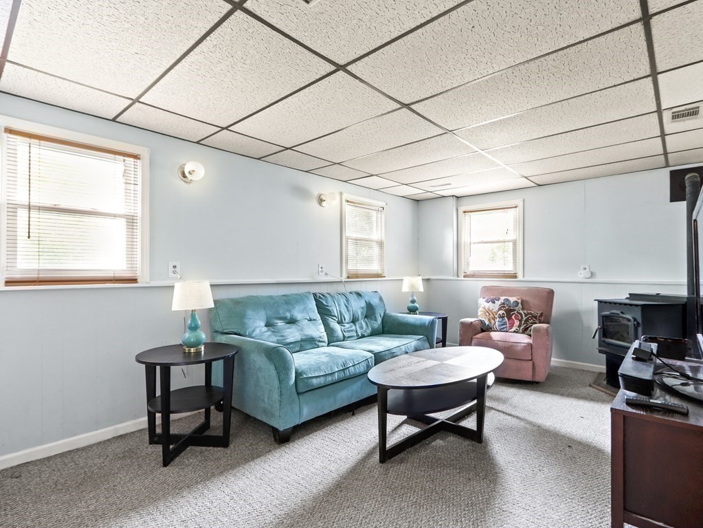 55 Evergreen Road Attleboro, MA 02703 - Photo 14 of 33 Gallery Image 14