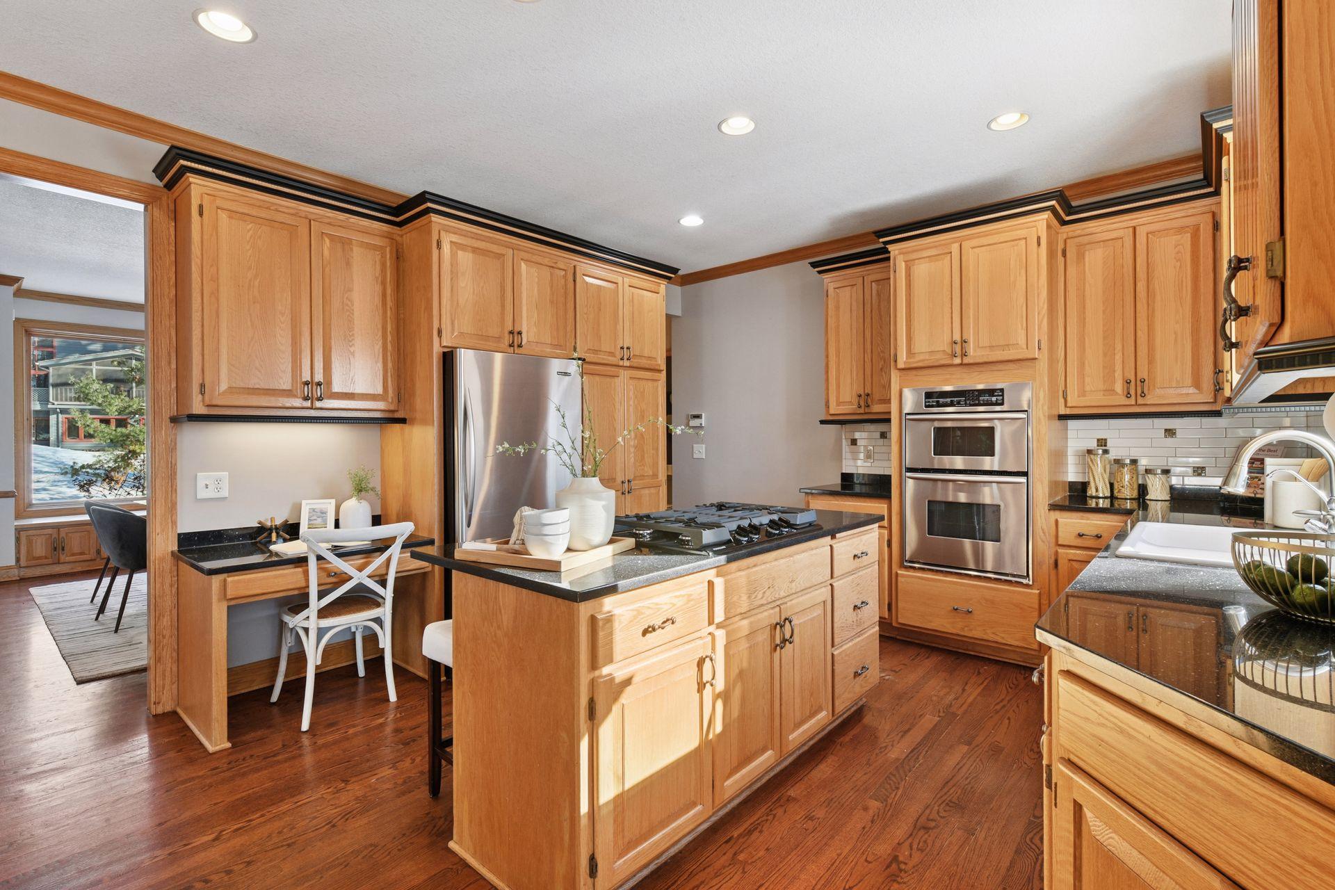 5474 Carrie Lane Excelsior, MN 55331 - Photo 11 of 27