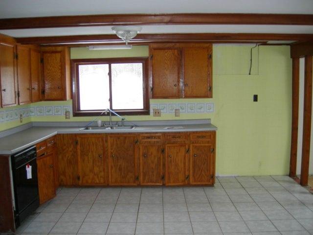 88 Castle Island Road Belgrade, ME 04917 - Photo 9 of 13 231-088982 Kitchen