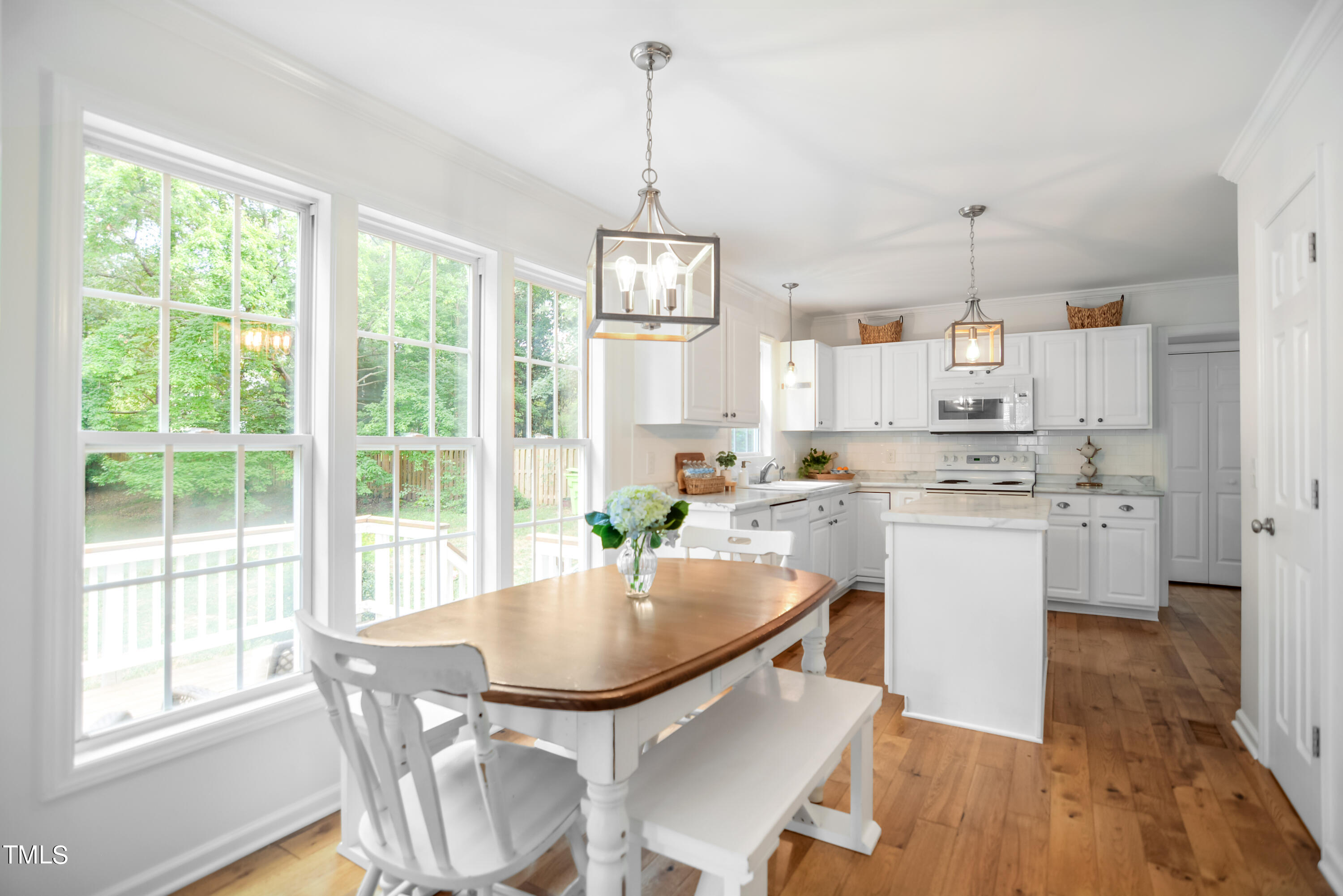 2515 Tryon Pines Drive Raleigh, NC 27603 - Photo 8 of 27 06