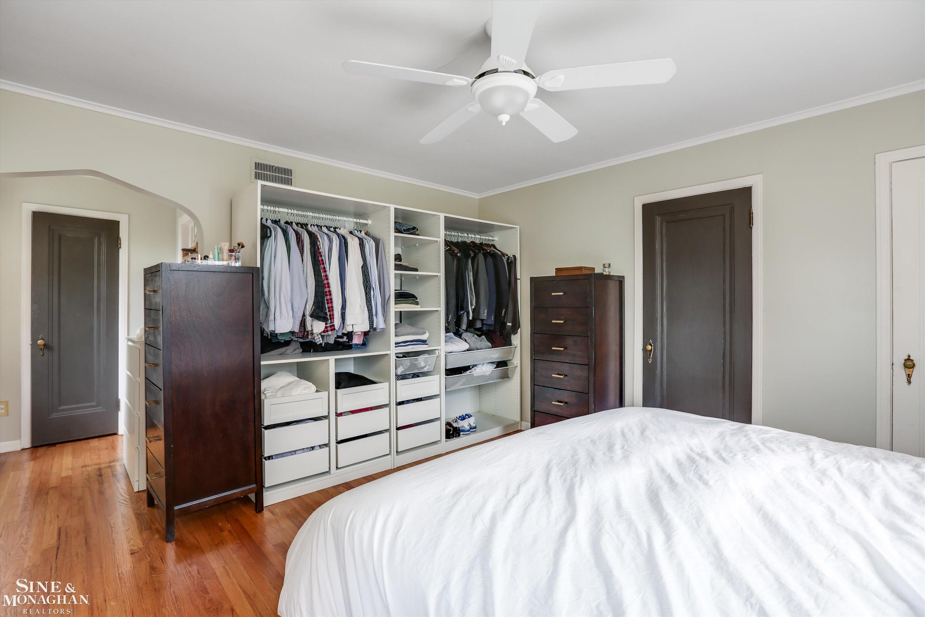 1204 Bishop Road Grosse Pointe, MI 48230 - Photo 21 of 47 50127152-20.JPG