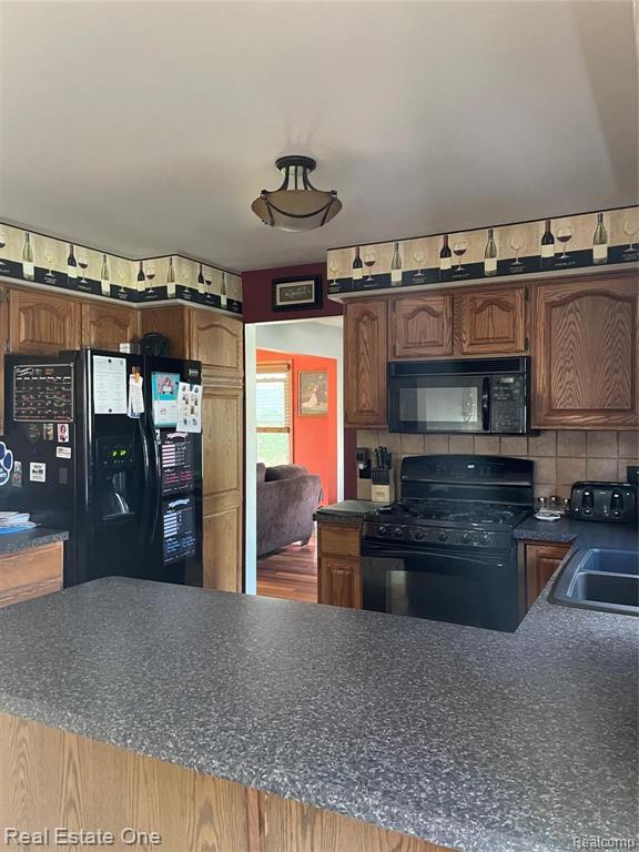 26863 Inverness Street Woodhaven, MI 48183 - Photo 5 of 26