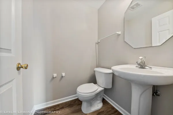 $2,650 | 4137 Blackstone Drive, Unit 4137, Aurora, IL 60504