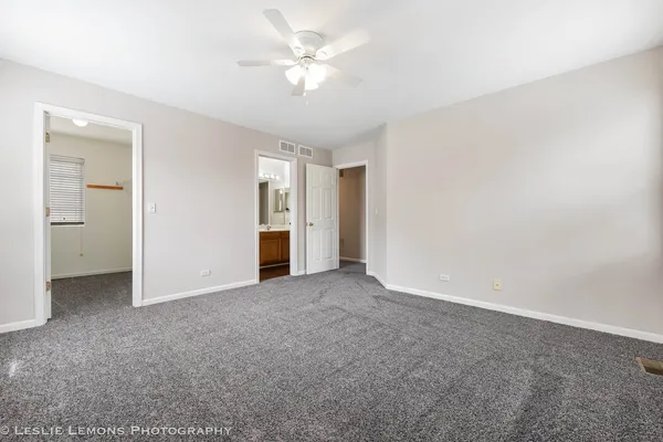 $2,650 | 4137 Blackstone Drive, Unit 4137, Aurora, IL 60504