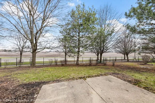 $2,650 | 4137 Blackstone Drive, Unit 4137, Aurora, IL 60504