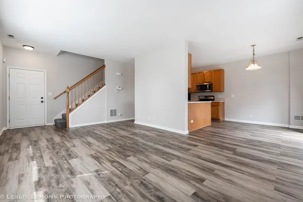 $2,650 | 4137 Blackstone Drive, Unit 4137, Aurora, IL 60504