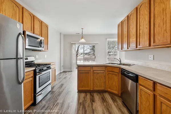 $2,650 | 4137 Blackstone Drive, Unit 4137, Aurora, IL 60504