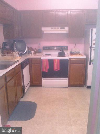 8683 Ritchboro Road District Heights, MD 20747 - Photo 5 of 15 Kitchen