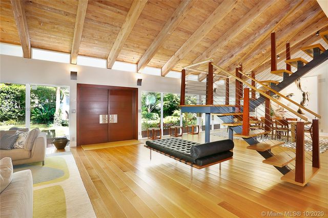 $4,170,000 | 5520 Oakwood Lane, Coral Gables, FL 33156