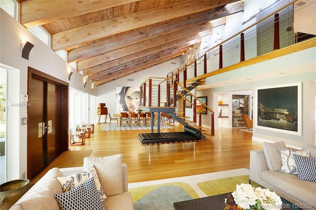 $4,170,000 | 5520 Oakwood Lane, Coral Gables, FL 33156