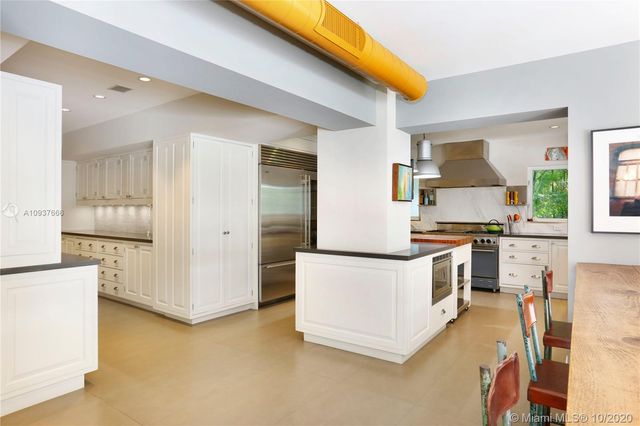 $4,170,000 | 5520 Oakwood Lane, Coral Gables, FL 33156