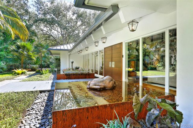 $4,170,000 | 5520 Oakwood Lane, Coral Gables, FL 33156