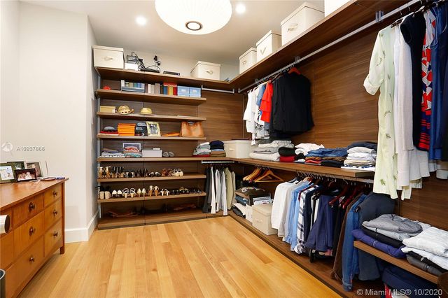 $4,170,000 | 5520 Oakwood Lane, Coral Gables, FL 33156