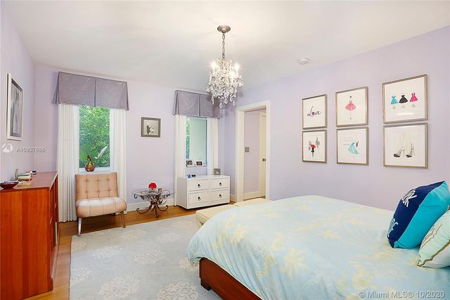 $4,170,000 | 5520 Oakwood Lane, Coral Gables, FL 33156