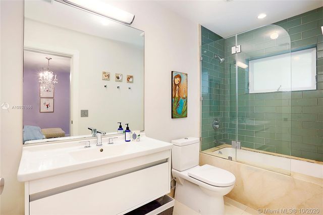 $4,170,000 | 5520 Oakwood Lane, Coral Gables, FL 33156