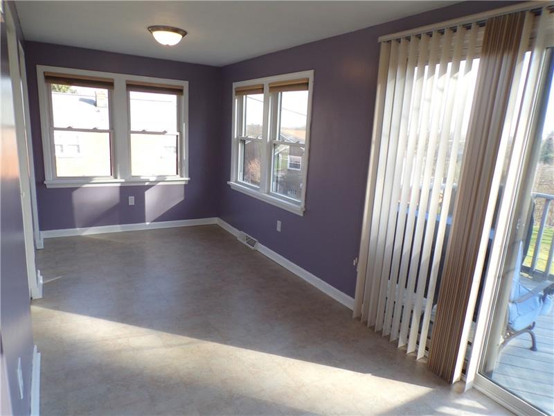106 Castle Road Pittsburgh, PA 15234 - Photo 5 of 14 Gallery Image 5