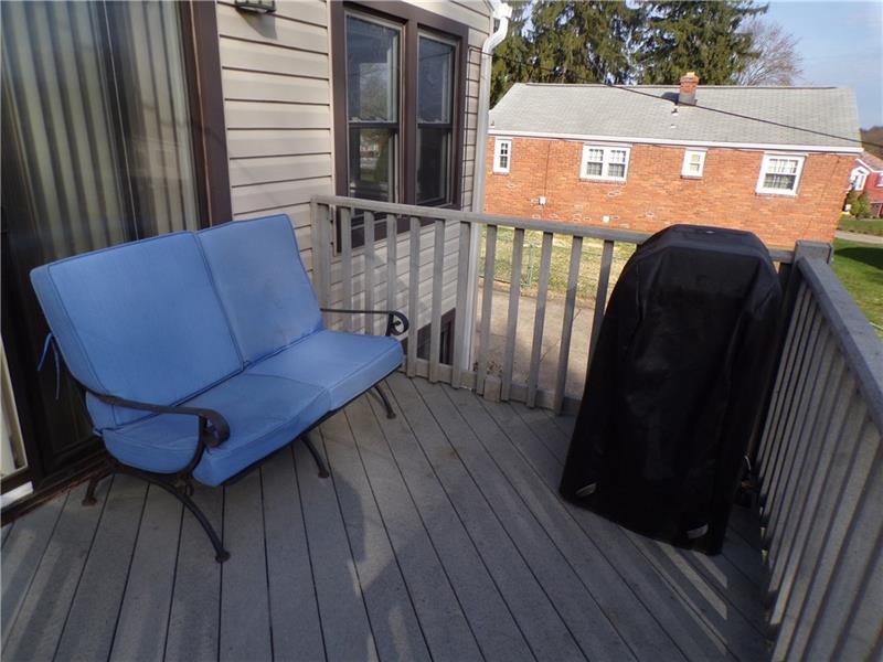 106 Castle Road Pittsburgh, PA 15234 - Photo 6 of 14 Gallery Image 6