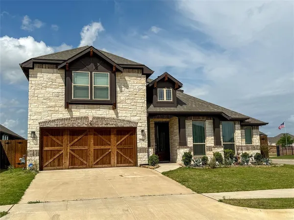 $509,000 | 2700 Richard Street, Burleson, TX 76028