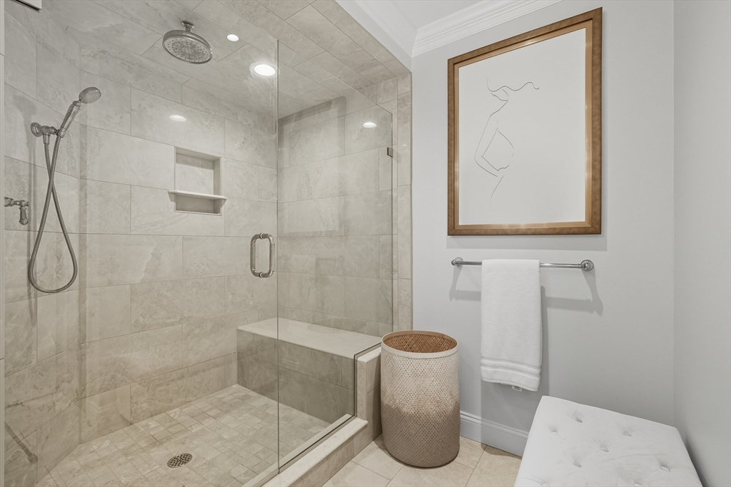 32 Windpath East, Unit 32 West Springfield, MA 01089 - Photo 26 of 40 a bathroom with a shower