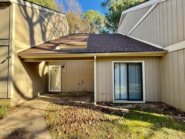 $1,625 | 4101 Five Oaks Drive, Unit 9, Durham, NC 27707