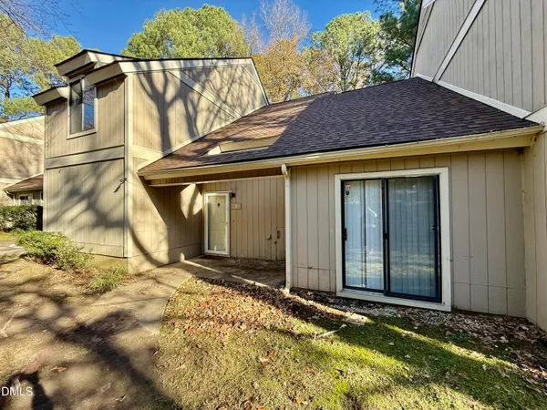 $1,625 | 4101 Five Oaks Drive, Unit 9, Durham, NC 27707