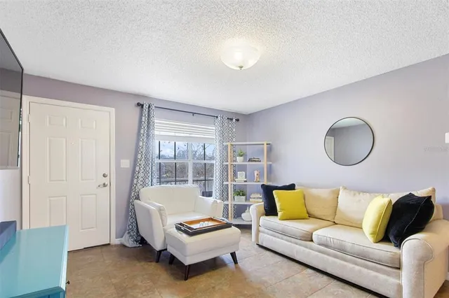 $134,950 | 302 Lake Parsons Green, Unit 203, Brandon, FL 33511