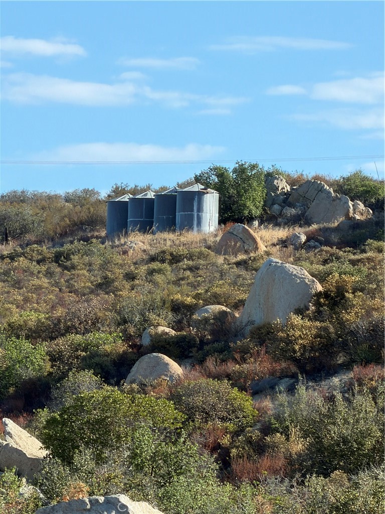 44530 Lewis Valley Road Hemet, CA 92544 - Photo 18 of 18 Storage tanks