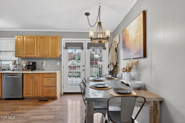 $274,900 | 19324 Woodland Hills Road, Abingdon, VA 24210