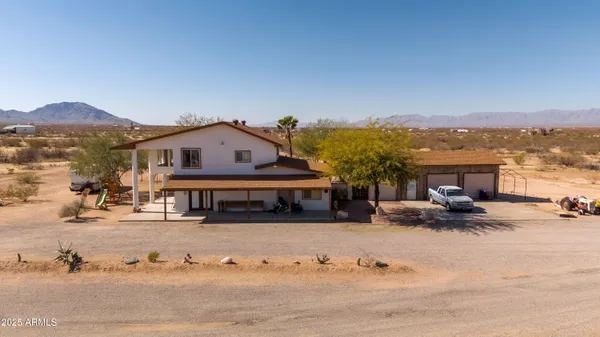 $745,900 | 48236 North 519th Avenue, Aguila, AZ 85320