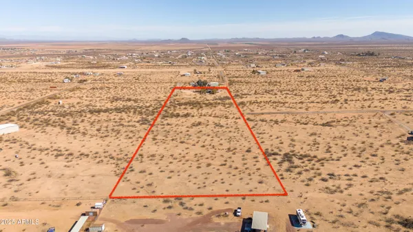 $745,900 | 48236 North 519th Avenue, Aguila, AZ 85320