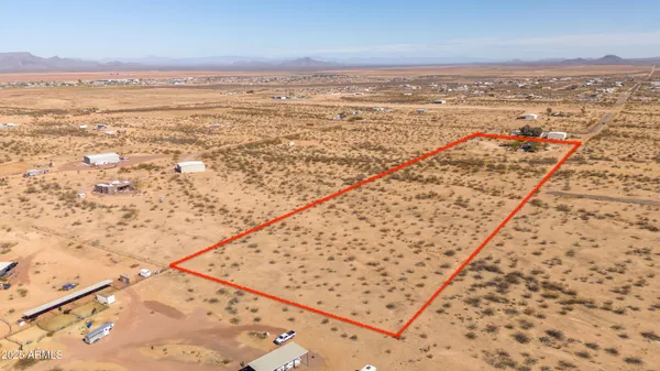 $745,900 | 48236 North 519th Avenue, Aguila, AZ 85320