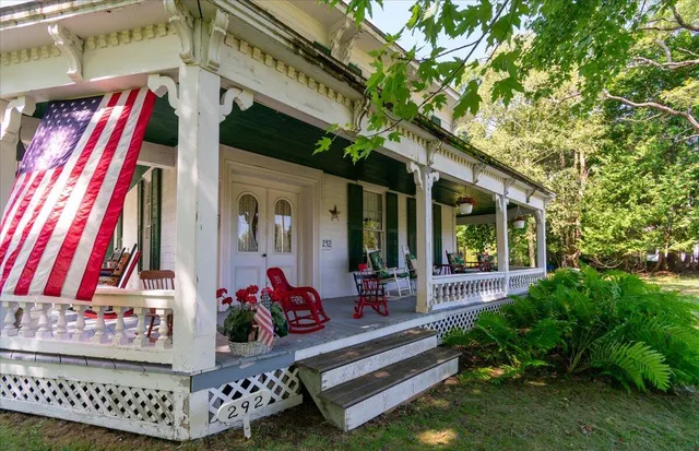 $499,000 | 292 Main Road, Islesboro, ME 04848