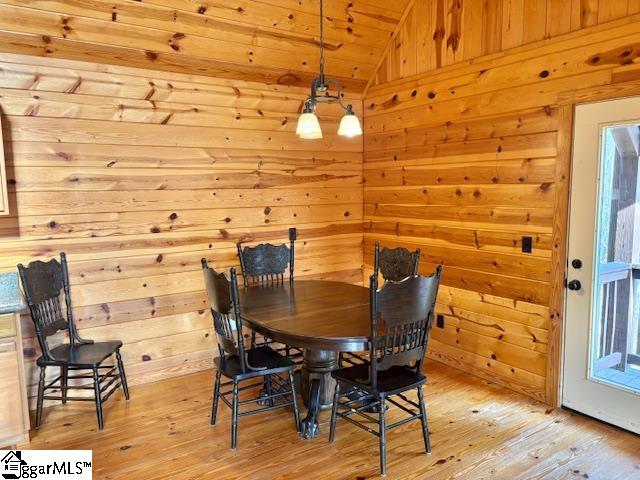 17 Table Rock Road Cleveland, SC 29635 - Photo 7 of 38