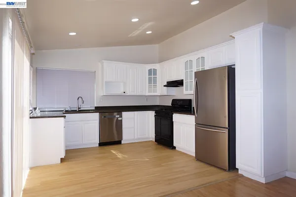 $1,399,000 | 5064 Anaheim Loop, Union City, CA 94587