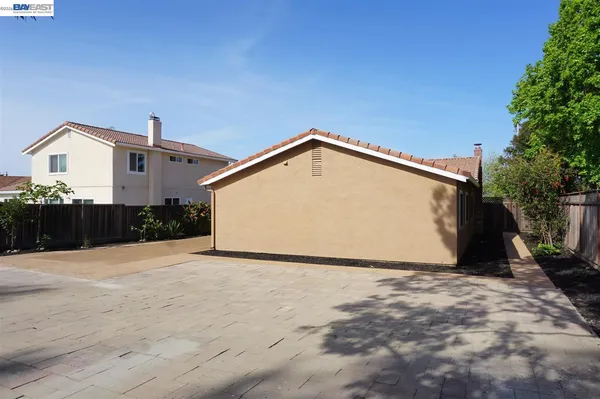 $1,399,000 | 5064 Anaheim Loop, Union City, CA 94587