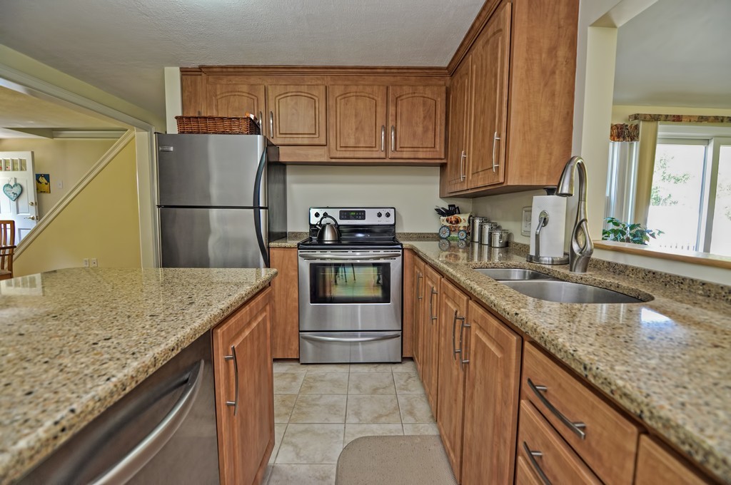69 Ridge Road Upton, MA 01568 - Photo 3 of 24